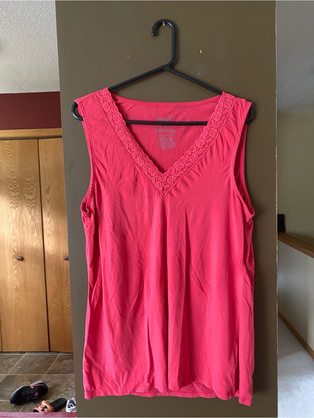 Faded Glory Coral Pink V-Neck Lace Trim Tank Top